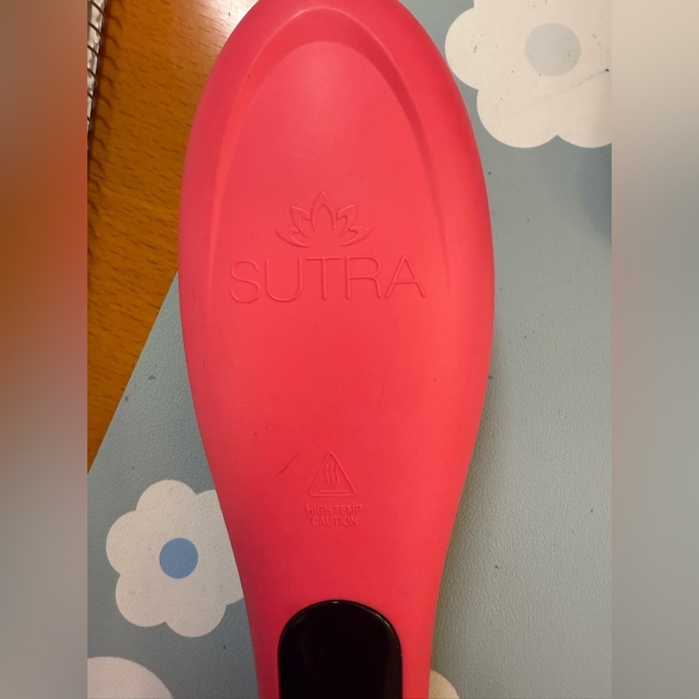 Sutra Pink Ionic Heat Brush for Straightening